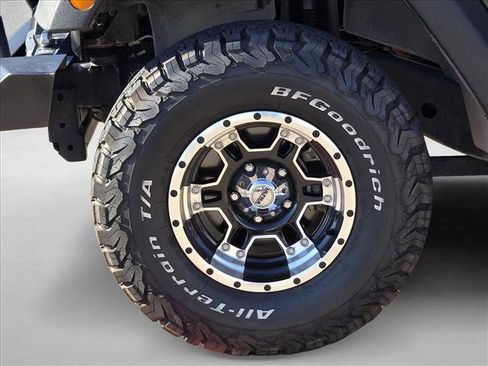 Used 2015 Jeep Wrangler Sport image 7