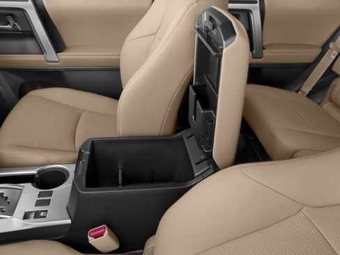 Used 2016 Toyota 4Runner Limited image 15