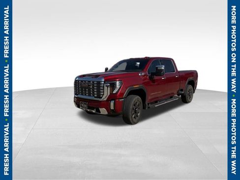 Used 2024 GMC Sierra 2500 Denali w/ Denali Reserve Package AWD/4WD image 1