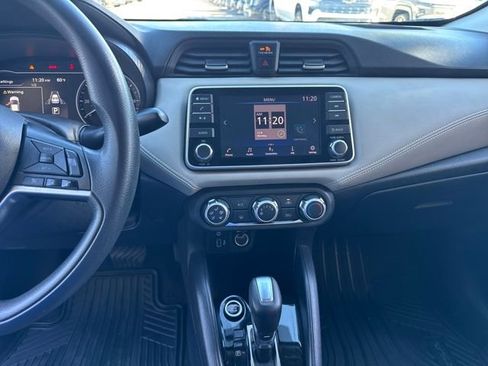 Used 2020 Nissan Versa SV image 19