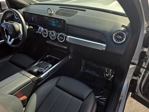Used 2020 Mercedes-Benz GLB 250 4MATIC image 22