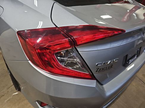 Used 2019 Honda Civic LX image 31