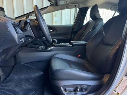 Used 2024 Toyota Prius XLE FWD image 15