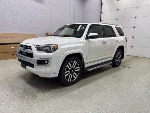 Used 2022 Toyota 4Runner Limited AWD/4WD image 8
