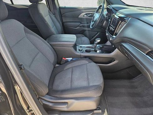 Used 2023 Chevrolet Traverse LT FWD image 20