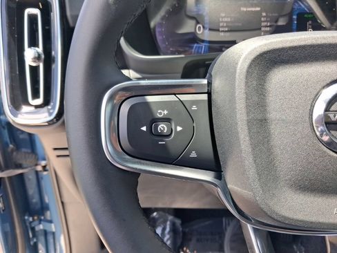 Used 2023 Volvo XC40 Recharge Plus AWD/4WD image 19