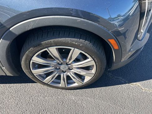 Used 2020 Cadillac XT4 Premium Luxury FWD image 11