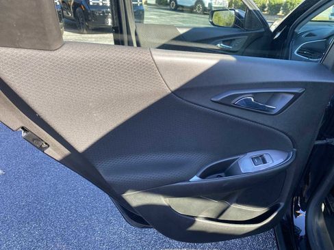 Used 2024 Chevrolet Malibu LT image 30