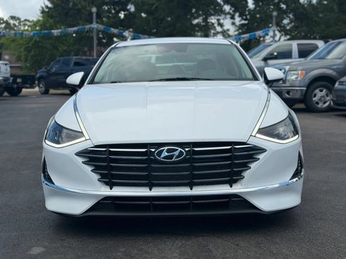 Used 2021 Hyundai Sonata SE FWD image 2