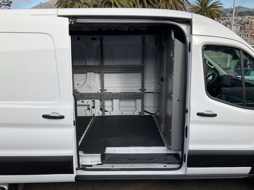 Used 2023 Ford E-Transit Medium Roof RWD image 38