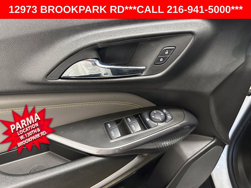 Certified 2024 Chevrolet Trax ACTIV w/ Sunroof Package FWD image 9