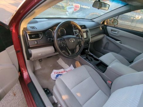 Used 2017 Toyota Camry LE FWD image 7