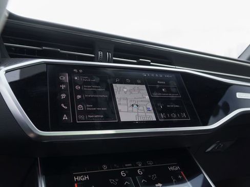 Certified 2025 Audi RS 6 performance AWD/4WD image 25