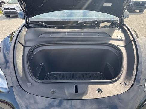 Used 2023 Tesla Model Y Long Range image 38