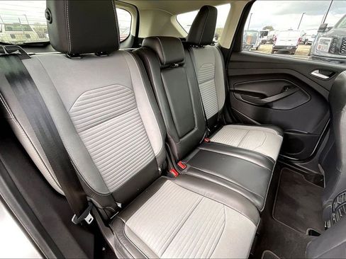 Used 2018 Ford Escape SE w/ SE Sport Appearance Package image 22