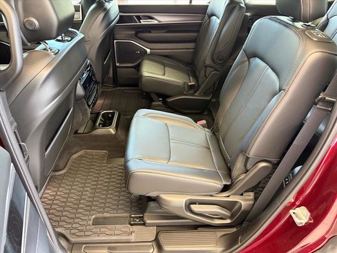 New 2026 Jeep Grand Wagoneer 4WD image 13