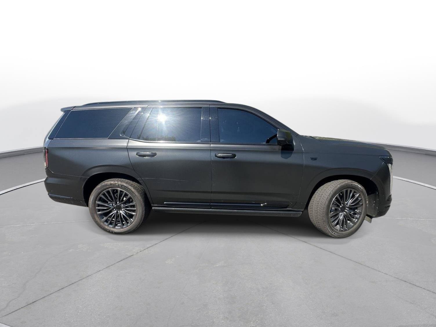 Used 2025 Cadillac Escalade Sport Platinum AWD/4WD image 5