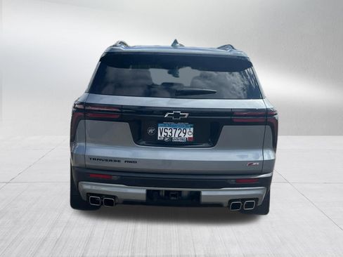 Used 2024 Chevrolet Traverse Z71 w/ LPO, Floor Liner Package AWD/4WD image 4