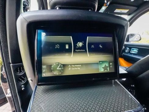 Used 2020 Rolls-Royce Cullinan Black Badge image 79