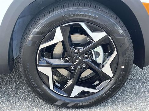 New 2026 Kia Seltos EX image 5