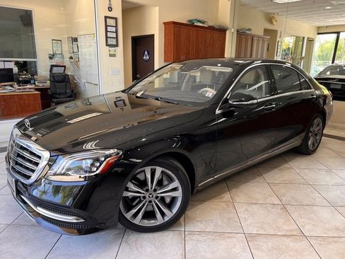Used 2019 Mercedes-Benz S 560 4MATIC Sedan image 3