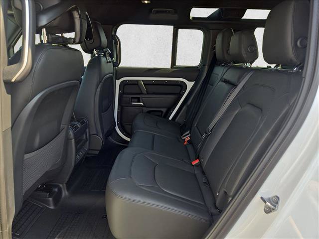 New 2026 Land Rover Defender 110 X-Dynamic SE AWD/4WD image 16