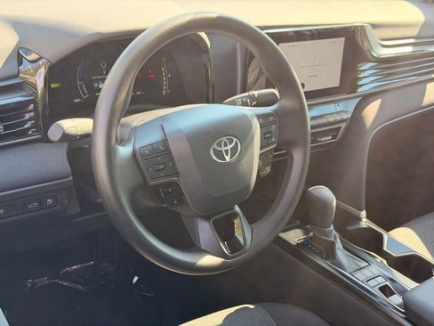 Used 2026 Toyota Camry LE FWD image 20