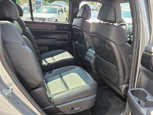 Used 2025 Hyundai Santa Fe Calligraphy image 15