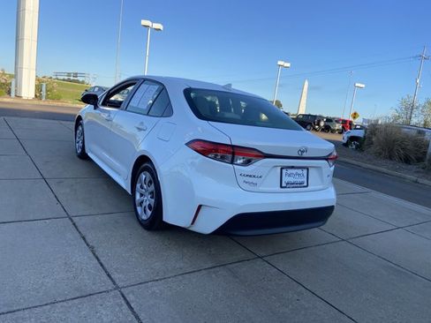 Used 2023 Toyota Corolla LE image 8