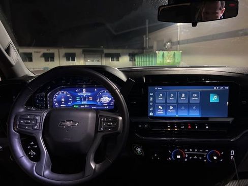 Used 2024 Chevrolet Silverado 1500 RST image 29