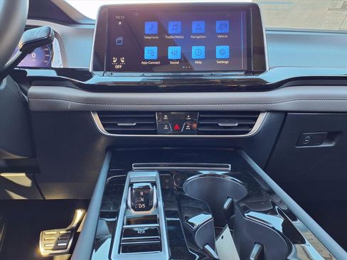 New 2026 Volkswagen Atlas Peak Edition AWD/4WD image 9