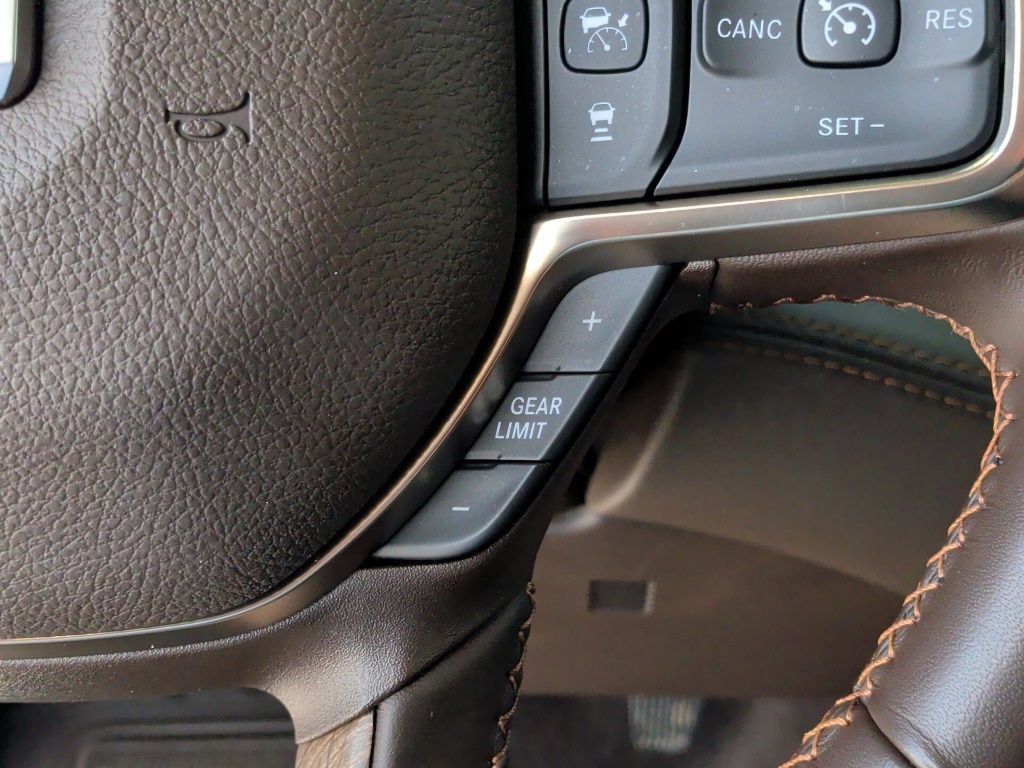 Used 2026 RAM 2500 Limited AWD/4WD image 21