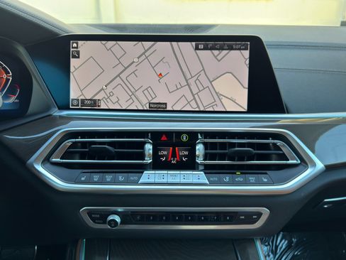 Used 2022 BMW X5 sDrive40i w/ M Sport Package RWD image 24