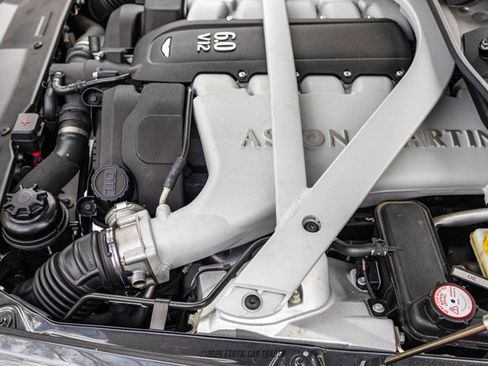 Used 2014 Aston Martin DB9 Coupe image 18