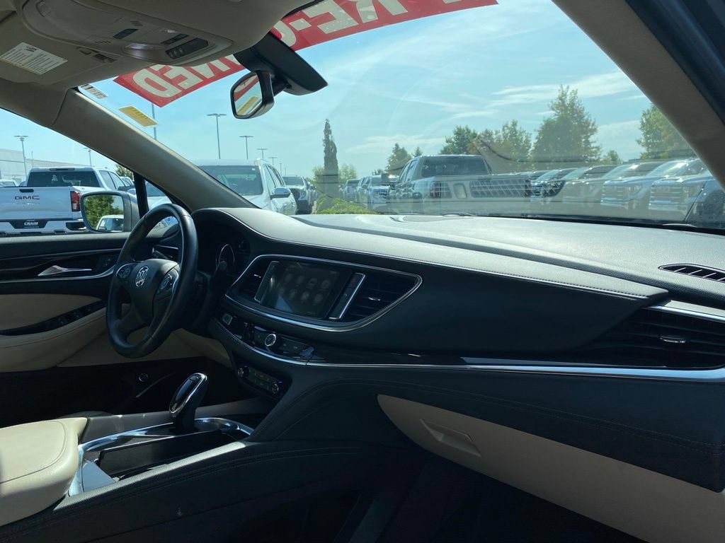 Used 2018 Buick Enclave Essence FWD image 32