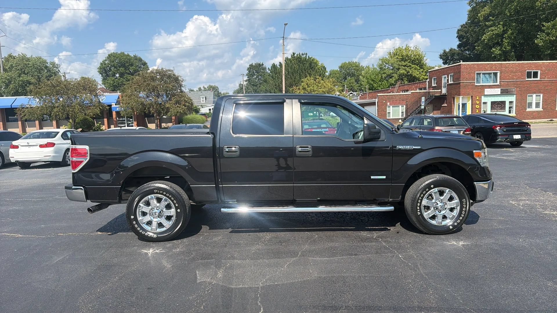 Used 2014 Ford F150 XLT w/ Equipment Group 302A Luxury AWD/4WD image 4