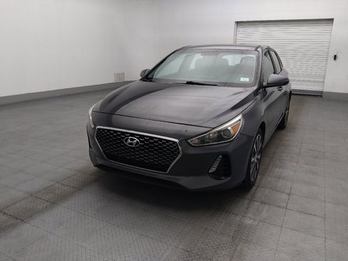 Used 2018 Hyundai Elantra GT FWD image 15