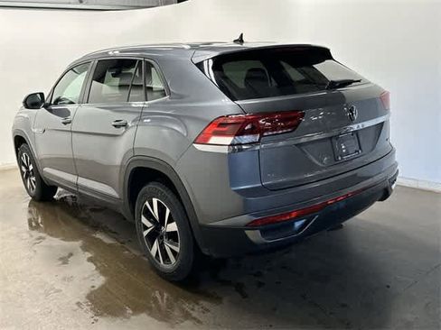 Certified 2023 Volkswagen Atlas Cross Sport SE image 29