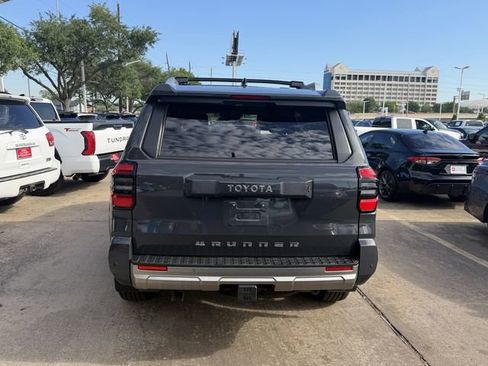 Used 2025 Toyota 4Runner Limited image 6