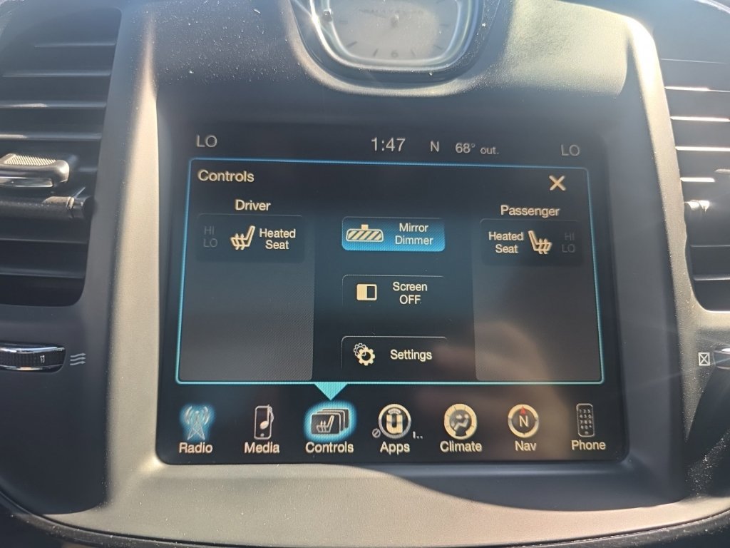 Used 2016 Chrysler 300 S w/ 300S Premium Group RWD image 19