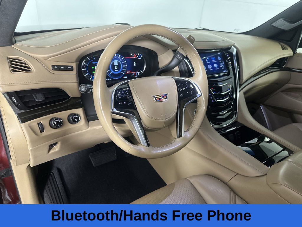 Used 2018 Cadillac Escalade Platinum AWD/4WD image 13
