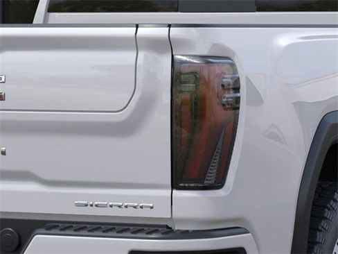 New 2025 GMC Sierra 3500 Denali w/ Denali Reserve Package image 11