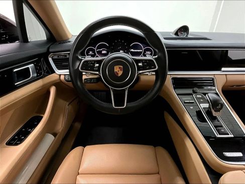 Used 2018 Porsche Panamera 4 AWD/4WD image 20