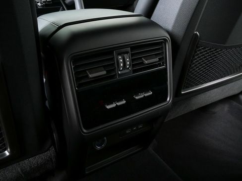 New 2026 Porsche Cayenne Coupe image 21