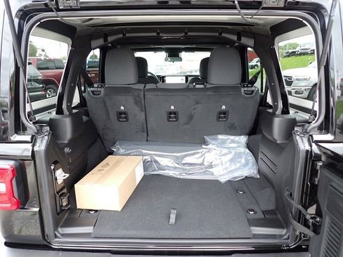 New 2025 Jeep Wrangler Sahara image 6