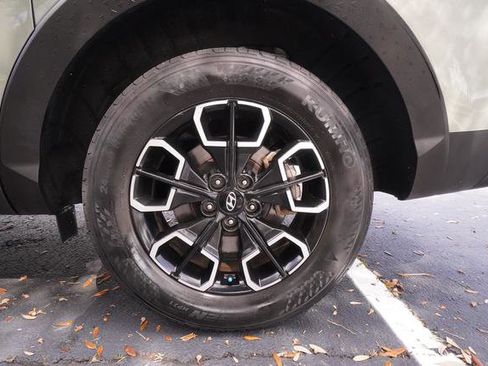 Used 2023 Hyundai Santa Cruz SE image 38