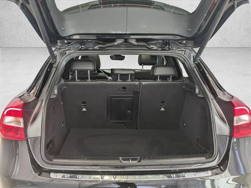 Used 2017 Mercedes-Benz GLA 250 4MATIC image 6