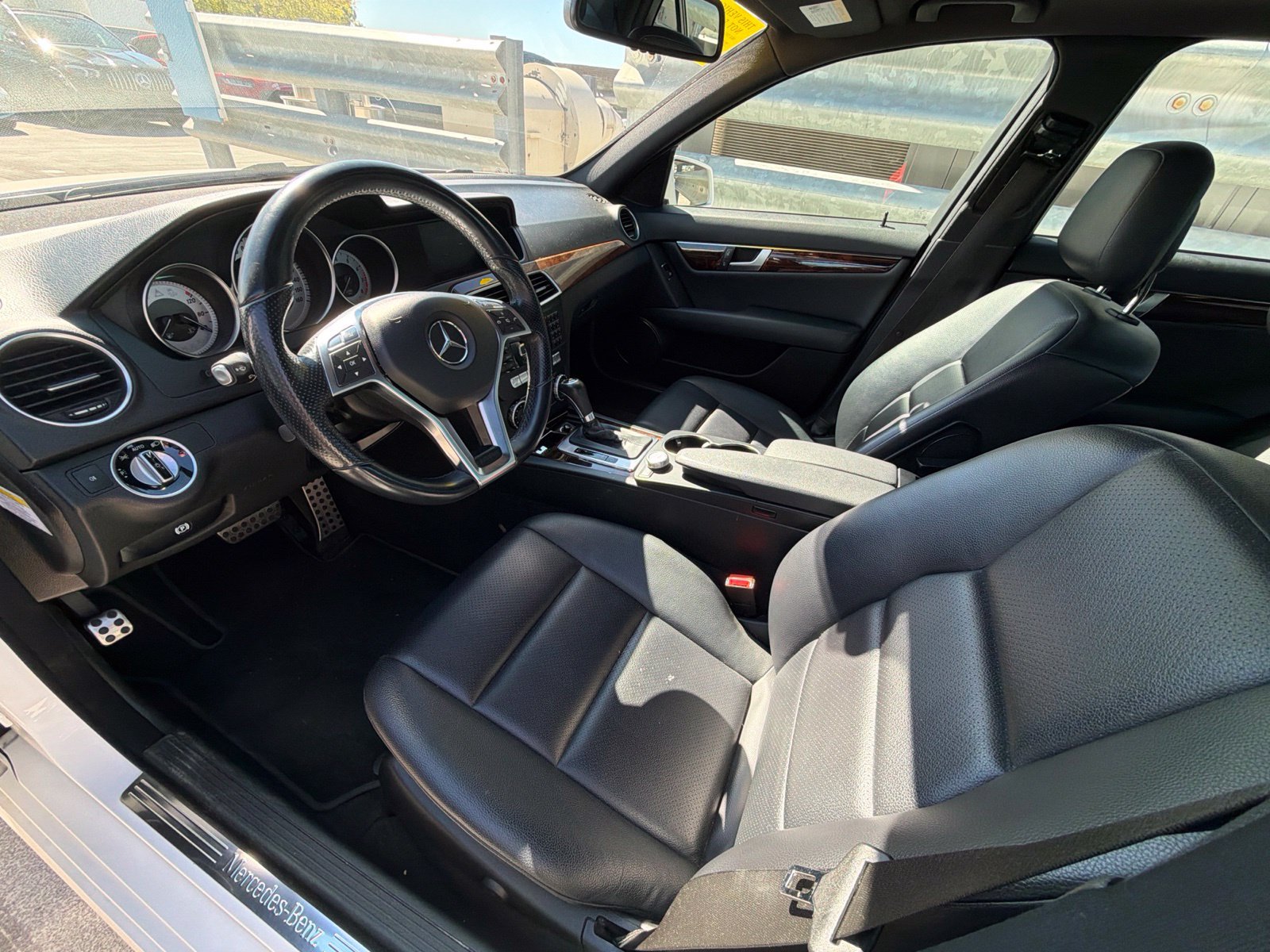 Used 2014 Mercedes-Benz C 250 Sedan image 3