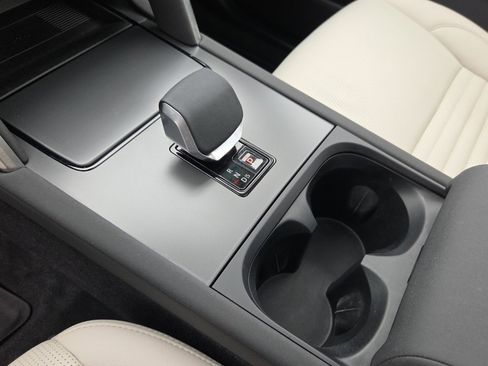 Certified 2024 Land Rover Discovery Sport S image 13