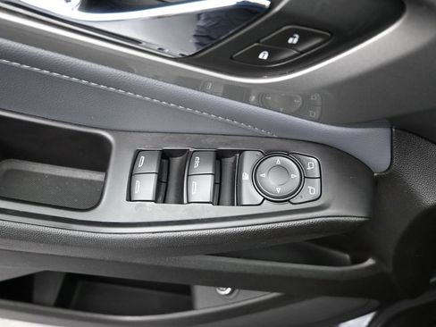 Used 2020 Chevrolet Traverse LT FWD image 14